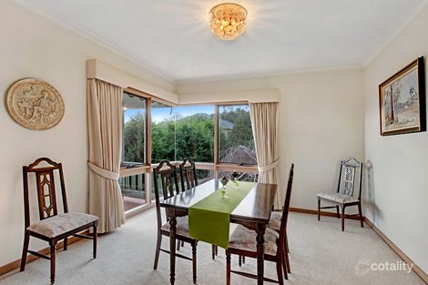 Property photo of 14 Chifley Parade Ringwood North VIC 3134