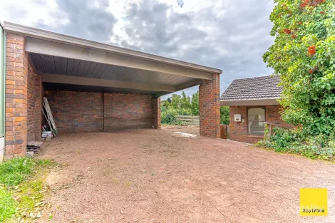 Property photo of 8 Hakea Street Kennington VIC 3550