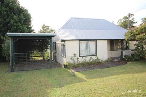 25 High St, Black Head, NSW 2430