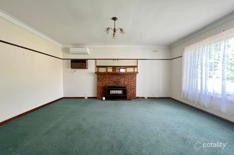 Property photo of 8 Langibanool Avenue Hamlyn Heights VIC 3215