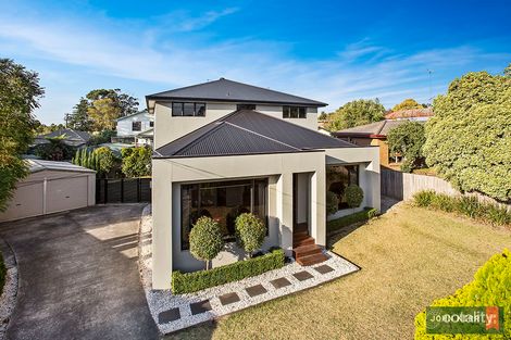 10 Belvedere Ct, Newborough, VIC 3825