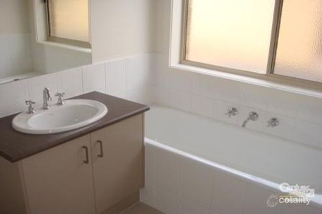 6 Clifford Dr, Drouin, VIC 3818