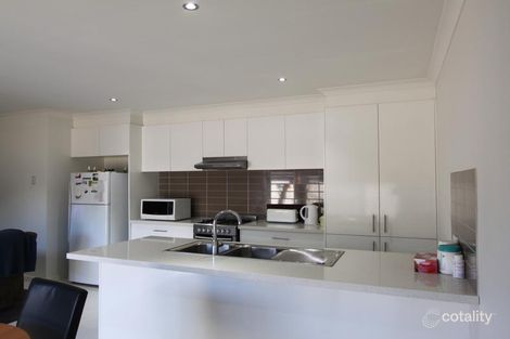 Property photo of 2/10 Chatsworth Avenue Ardeer VIC 3022