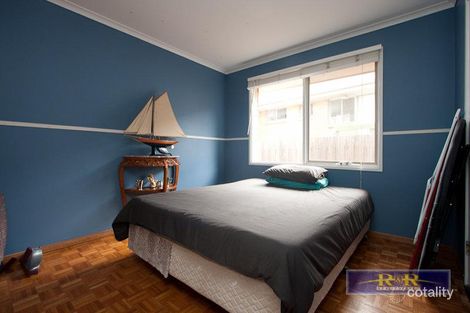 Property photo of 4 Callistemon Crescent Narre Warren VIC 3805