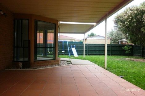 Property photo of 18 Trentham Close Hoppers Crossing VIC 3029