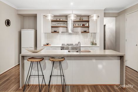 Property photo of 102 Evans Drive Croydon VIC 3136