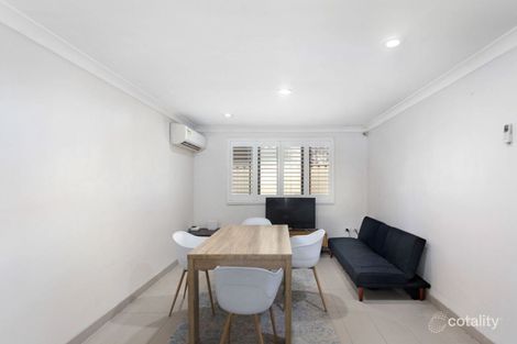 Property photo of 18 Ganmain Crescent Milperra NSW 2214