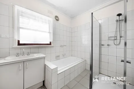 Property photo of 14 Railway Avenue Werribee VIC 3030