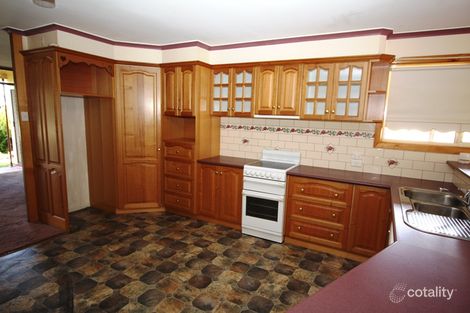 Property photo of 2 Jayarra Street Simpson VIC 3266