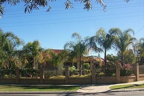 72 Surrey St, Dianella, WA 6059