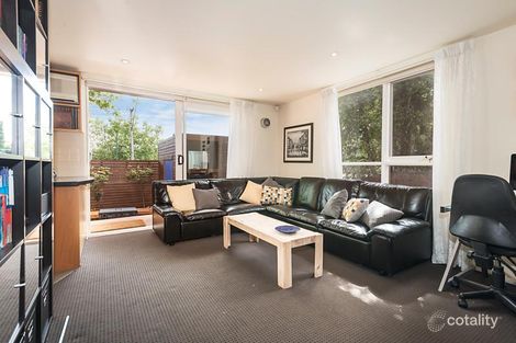 Property photo of 1/102 Brighton Road Ripponlea VIC 3185