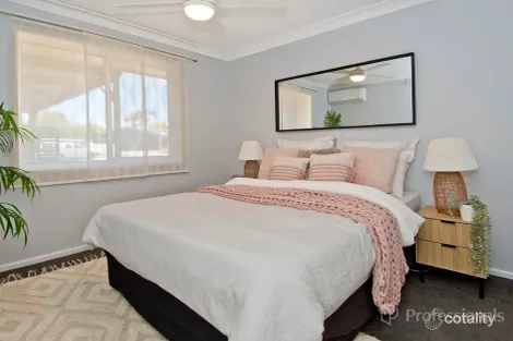 Property photo of 5 Boxton Court Mount Warren Park QLD 4207