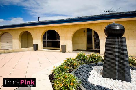 4 Hopkins Way, Spearwood, WA 6163