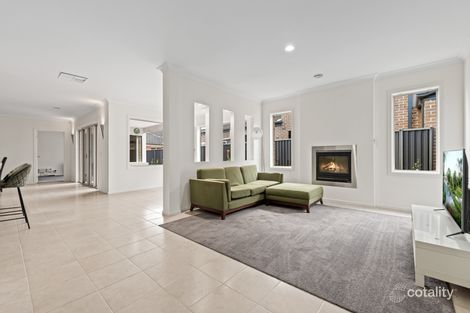 Property photo of 5 Park Way Keysborough VIC 3173