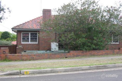 5 Toohey Ave, Westmead, NSW 2145