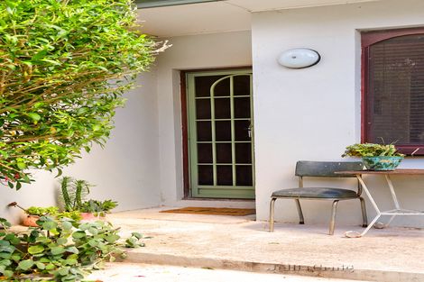 Property photo of 34 Rossmoyne Street Thornbury VIC 3071