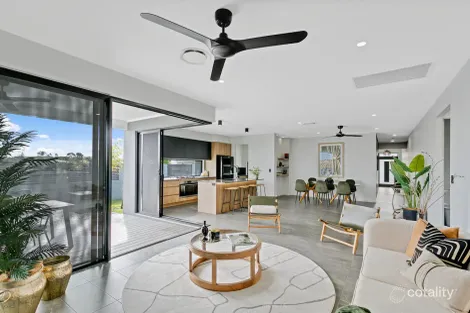15 Kianga St, Pelican Waters, QLD 4551