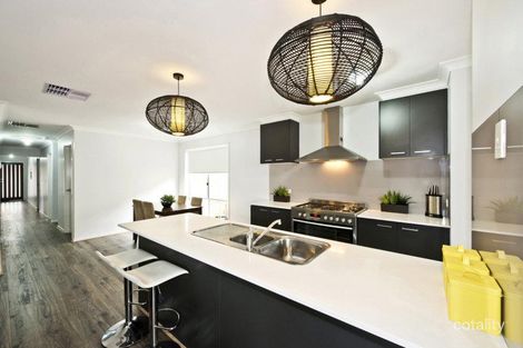 Property photo of 17 Petworth Close Mernda VIC 3754