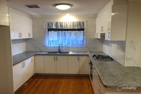 47 Buranda Cres, St Johns Park, NSW 2176