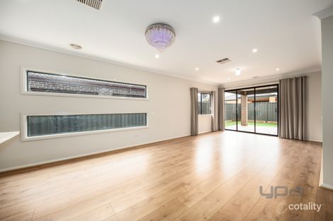 Property photo of 124 Enterprise Circuit Fraser Rise VIC 3336