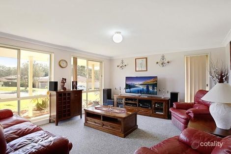 Property photo of 9 Cusack Close St Helens Park NSW 2560