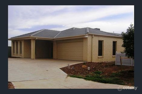 Property photo of 5 Asthima Way Caroline Springs VIC 3023