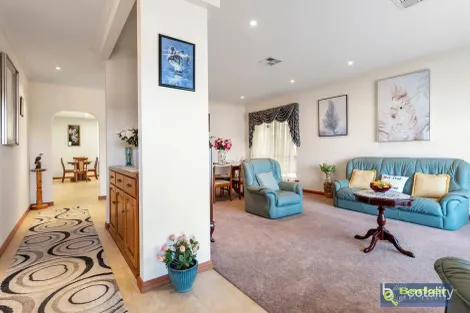 Property photo of 77 Kingfisher Drive Hewett SA 5118