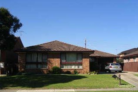 39 St Kilda St, St Johns Park, NSW 2176