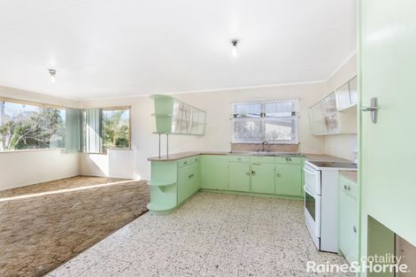 Property photo of 6 Bellhaven Drive Bundamba QLD 4304