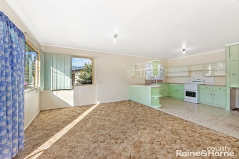 Property photo of 6 Bellhaven Drive Bundamba QLD 4304