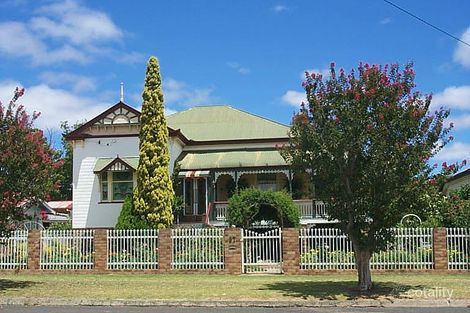 97 Dragon St, Warwick, QLD 4370