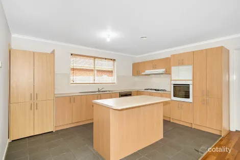 Property photo of 8 Dunlavin Way Cranbourne East VIC 3977