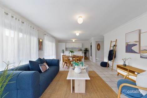 Property photo of 10 Jillian Place Wynnum West QLD 4178