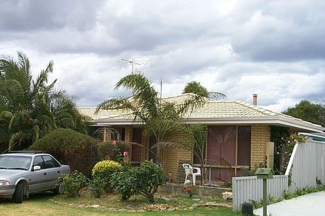 28 Candish Gr, Seville Grove, WA 6112