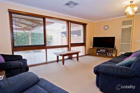 Property photo of 27 McKenzie Crescent Hoppers Crossing VIC 3029