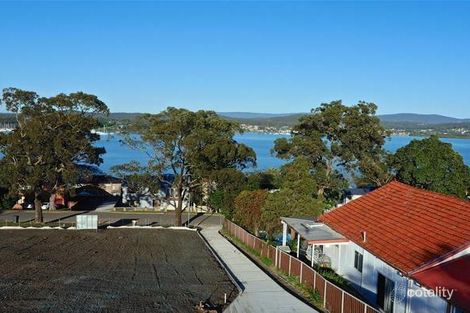 2/75 Berkeley St, Speers Point, NSW 2284