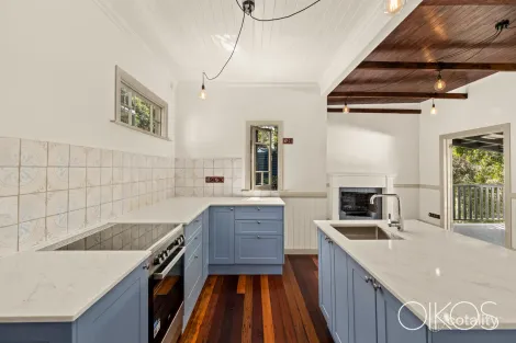 Property photo of 16 McSweeney Crescent Mount Nebo QLD 4520