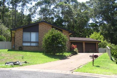 16 Elkhorn Cl, Wyoming, NSW 2250