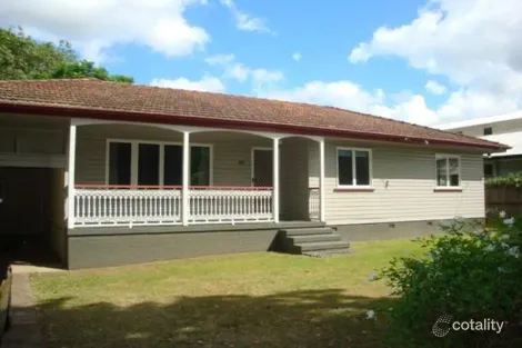 45 Vivian St, Tennyson, QLD 4105