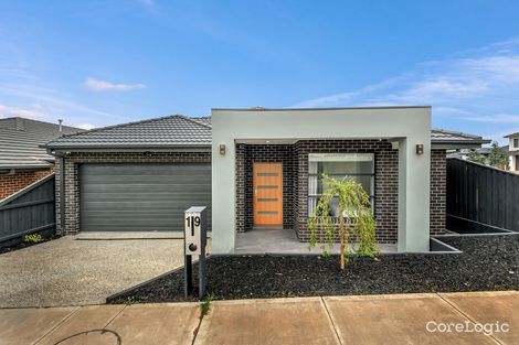 Property photo of 19 Osmond Crescent Wollert VIC 3750