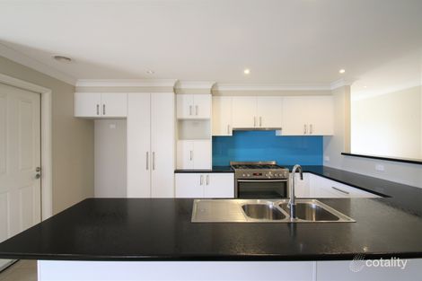 Property photo of 7 Clem McFawn Place Orange NSW 2800