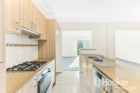 Property photo of 3 Havana Parade Pakenham VIC 3810