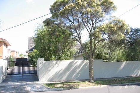 Property photo of 32 Kyora Parade Balwyn North VIC 3104