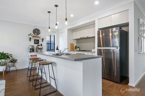 Property photo of 115 Rossiter Retreat Cranbourne North VIC 3977