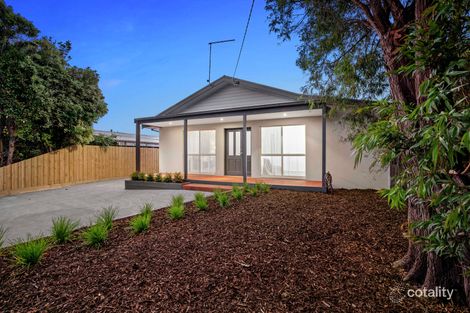 Property photo of 13 Adelaide Street Mornington VIC 3931