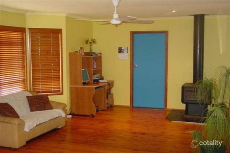Property photo of 3 Shortland Avenue Killarney Vale NSW 2261