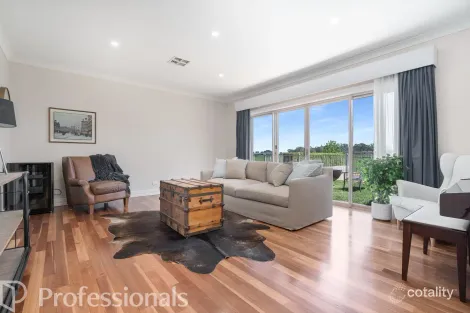 Property photo of 225 Emu Swamp Road Lucknow NSW 2800