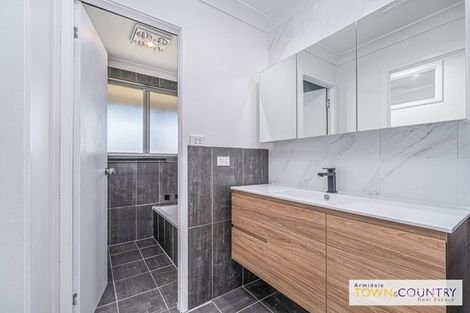 Property photo of 2 Penfold Place Armidale NSW 2350