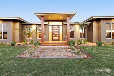 7-9 Tree St, Waurn Ponds, VIC 3216