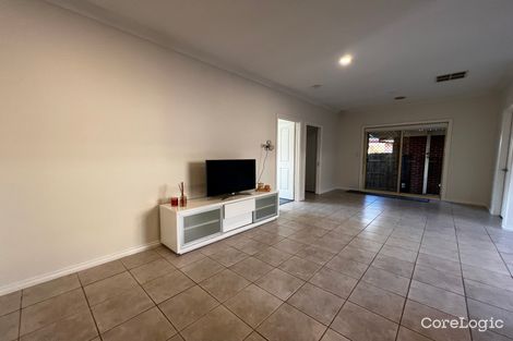 Property photo of 1/1 Stockwell Crescent Keilor Downs VIC 3038
